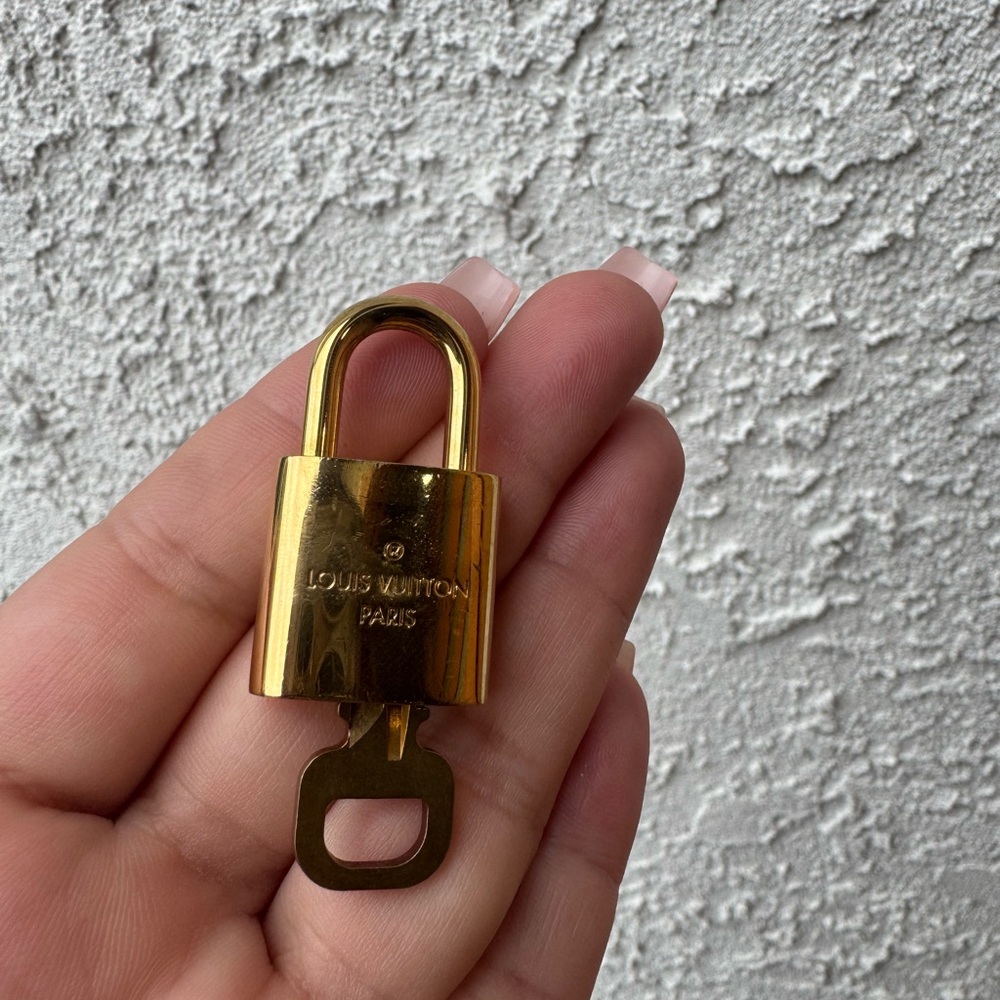 Louis Vuitton Gold Lock & Key Charm #441 - Picture 5 of 6
